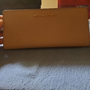 Michael Kors wallet
